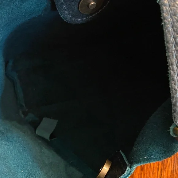 Portland Leather Goods Boreal Blue Green Small Naomi Shoulder Crossbody Bag - Picture 9 of 10